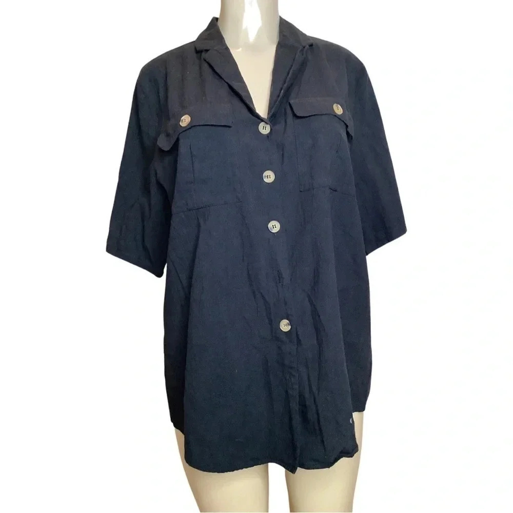 Sweet Wanderer Size 2X Maternity Black Short Sleeve Button Top. New